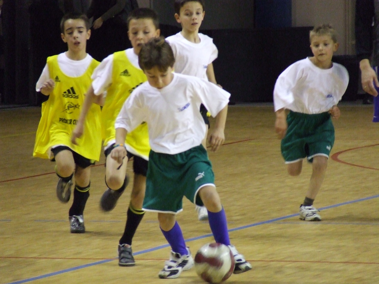 Futsal pitchouns (22)