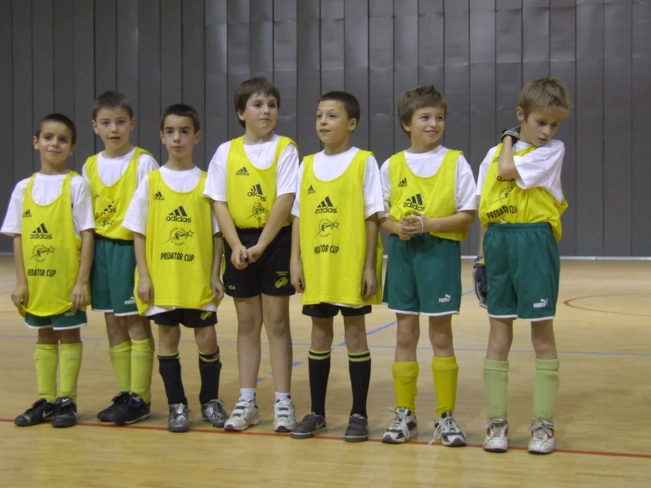 Futsal pitchouns (5)